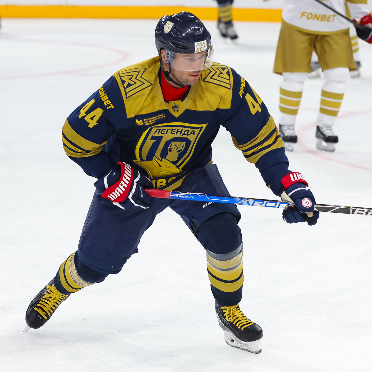 Игровой свитер Егора Яковлева с Легендарного матча Сергея Мозякина