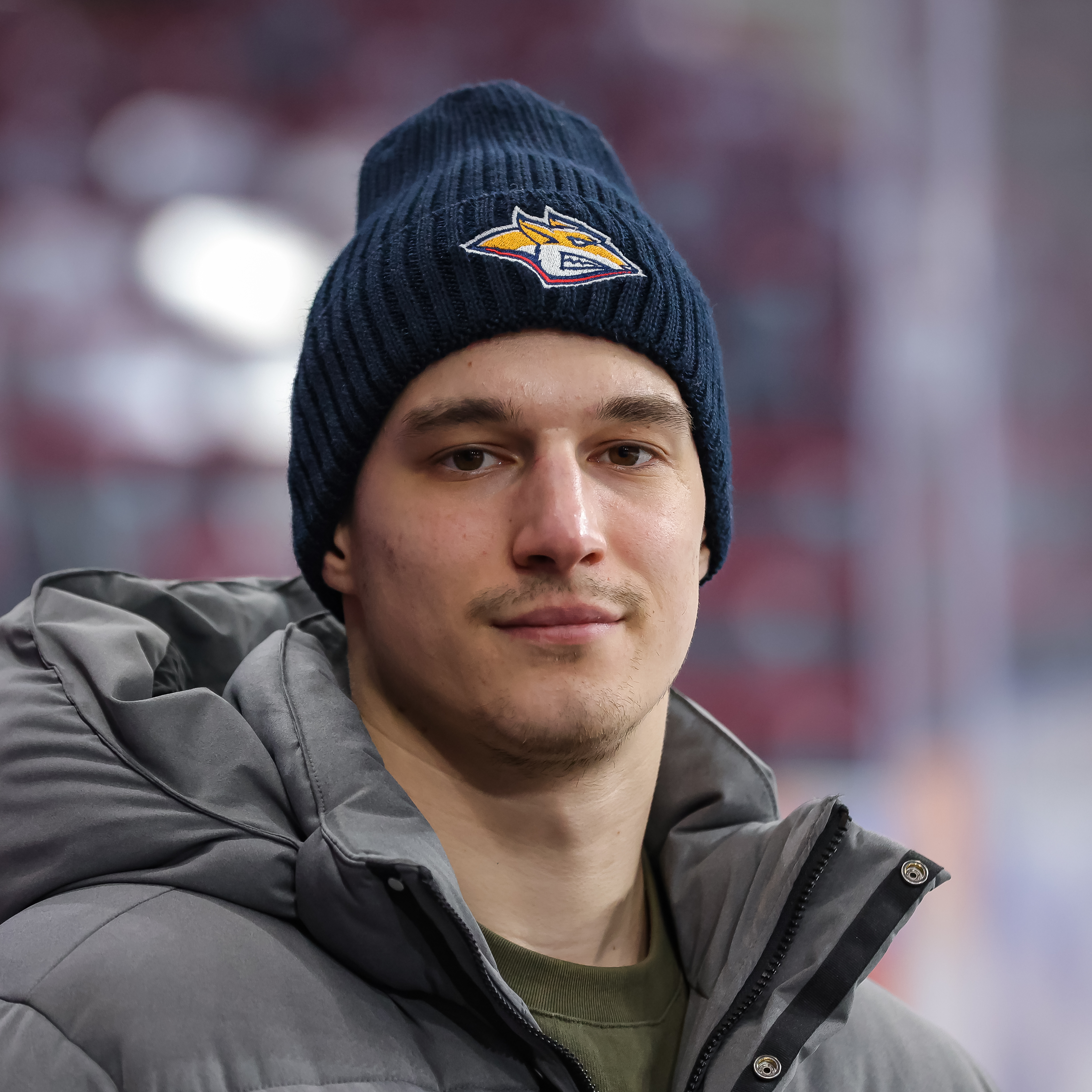 Дополнит любой образ